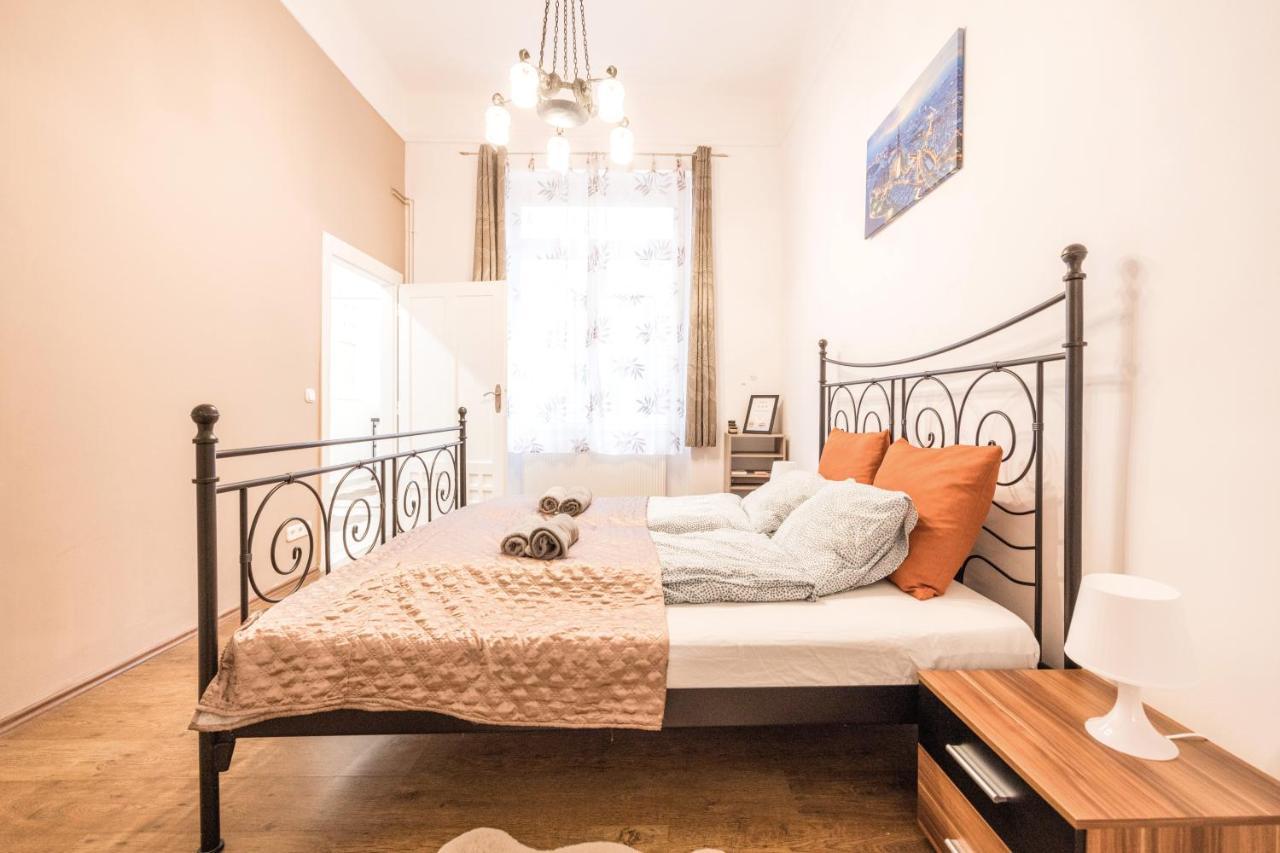 Apartamento Downtown Tranquility Budapest Exterior foto